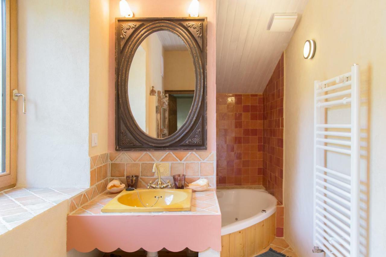 La Danse Des Papillons - Chambre D'Hotes & Glamping Roche-Saint-Secret Exterior foto