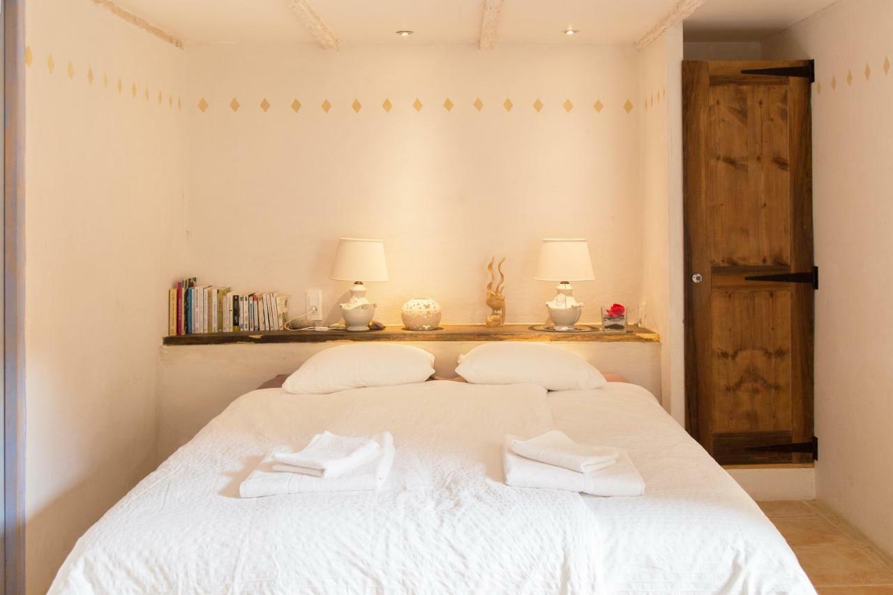 La Danse Des Papillons - Chambre D'Hotes & Glamping Roche-Saint-Secret Exterior foto