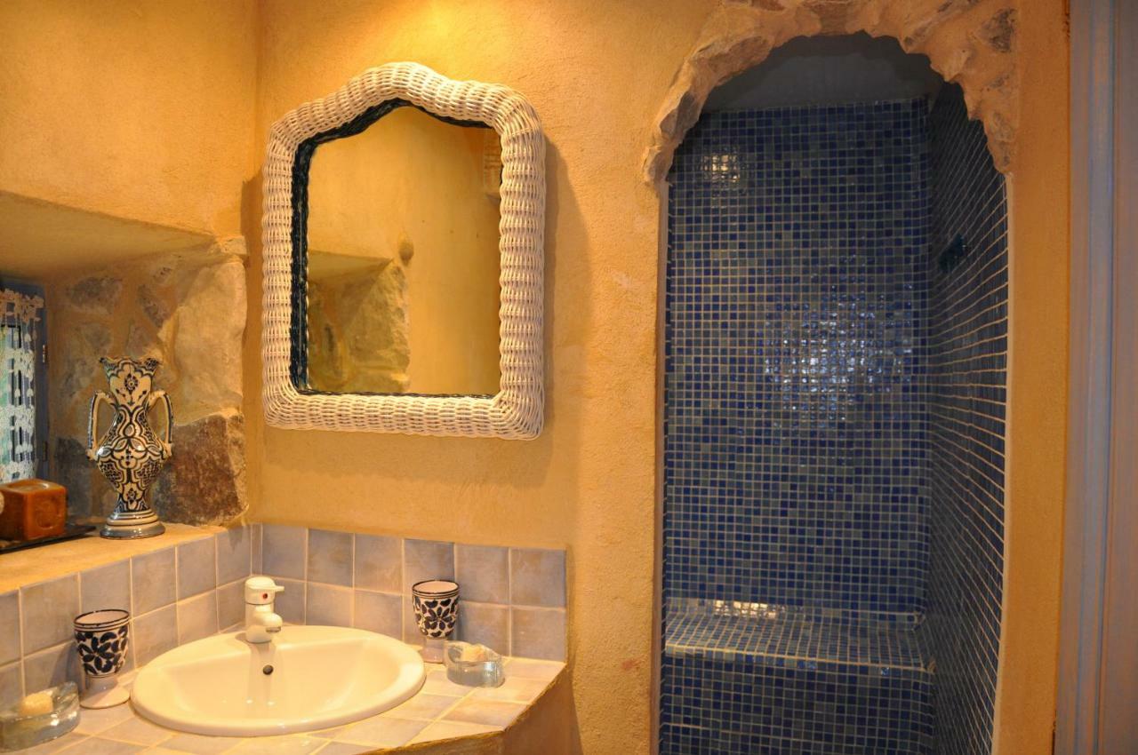 La Danse Des Papillons - Chambre D'Hotes & Glamping Roche-Saint-Secret Exterior foto