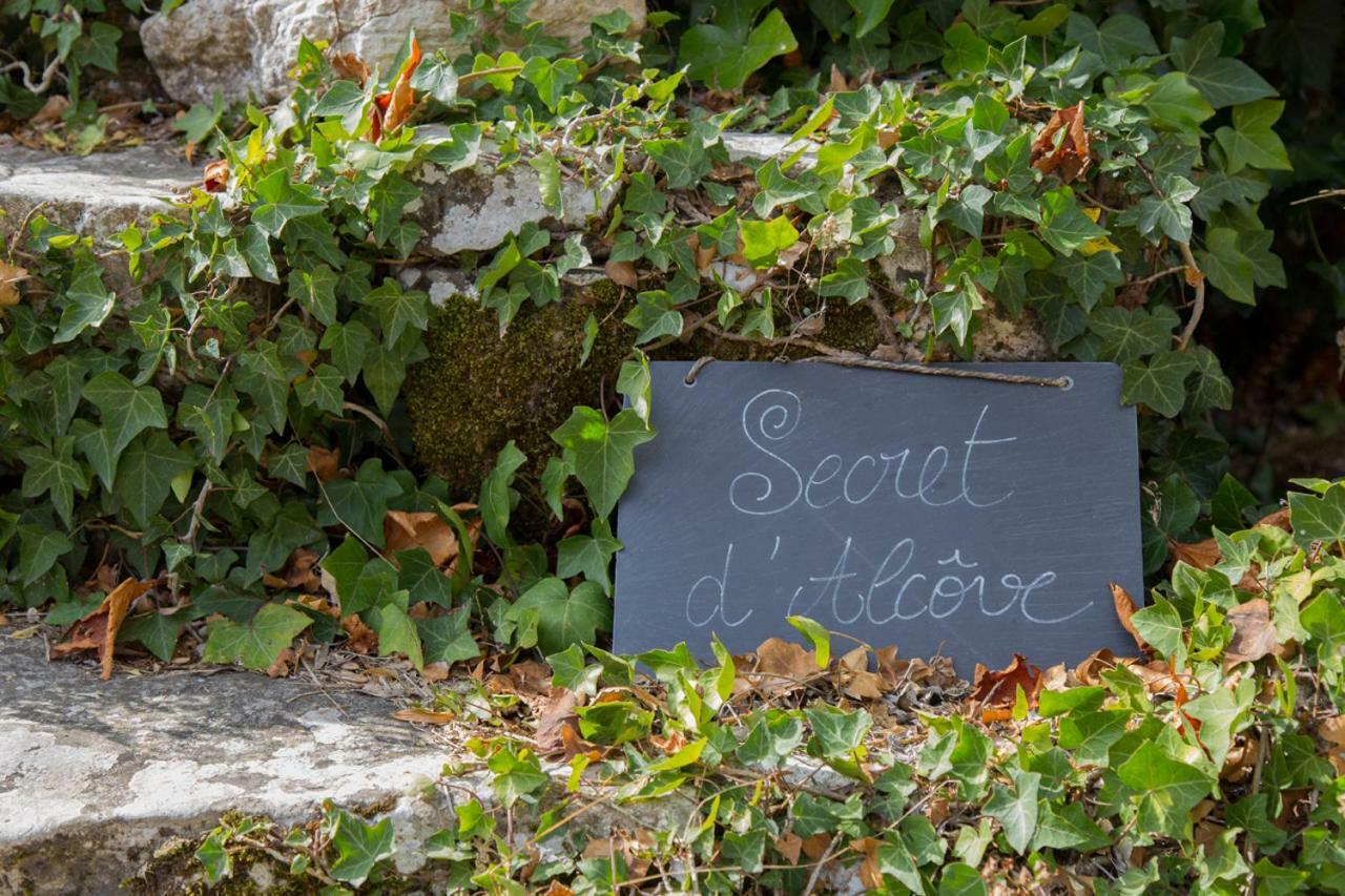 La Danse Des Papillons - Chambre D'Hotes & Glamping Roche-Saint-Secret Exterior foto